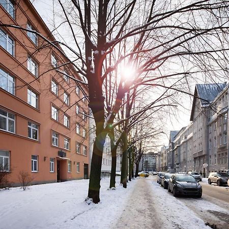Riga Embassy Center Apartment With Parking Eksteriør billede