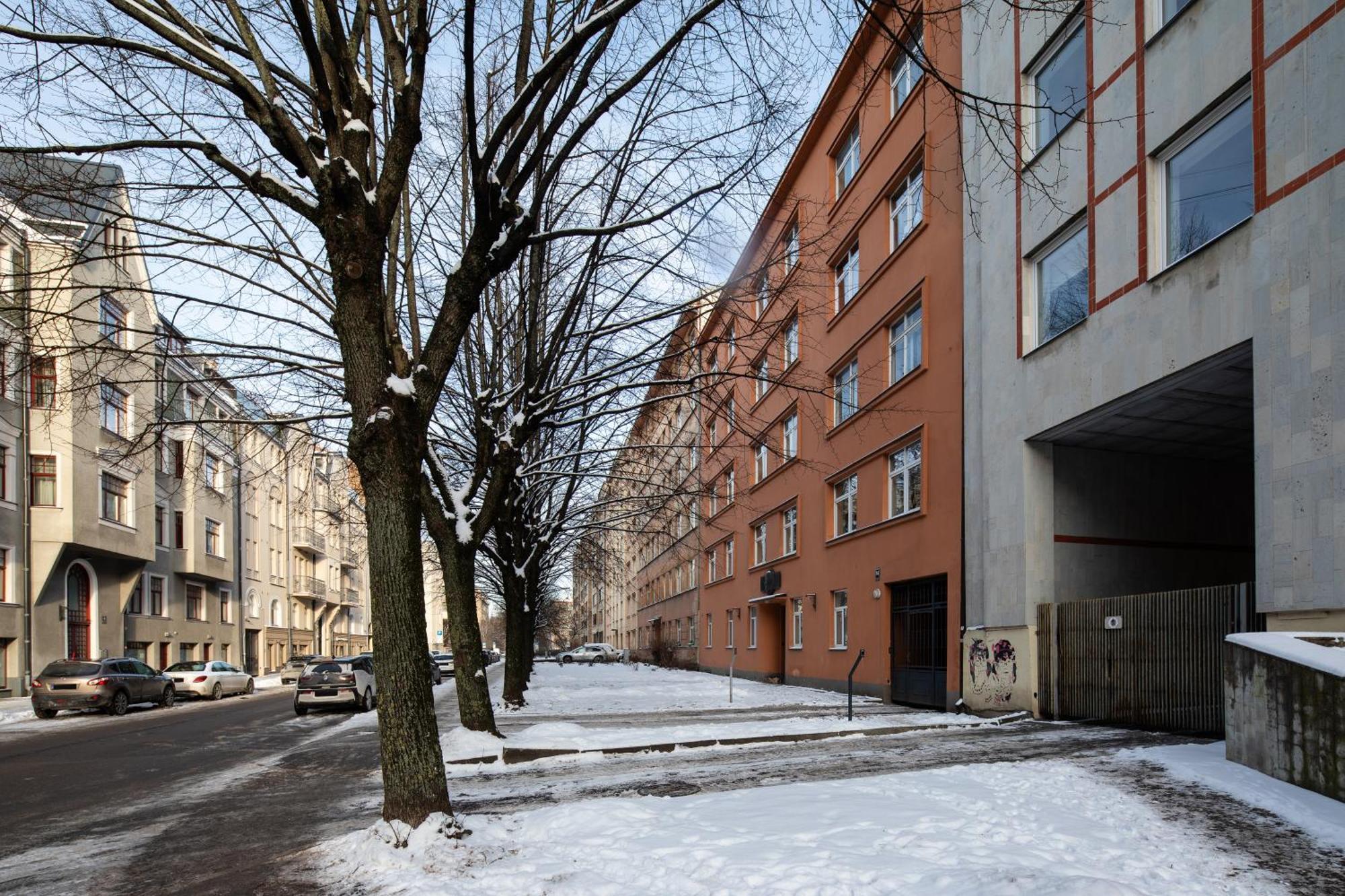 Riga Embassy Center Apartment With Parking Eksteriør billede