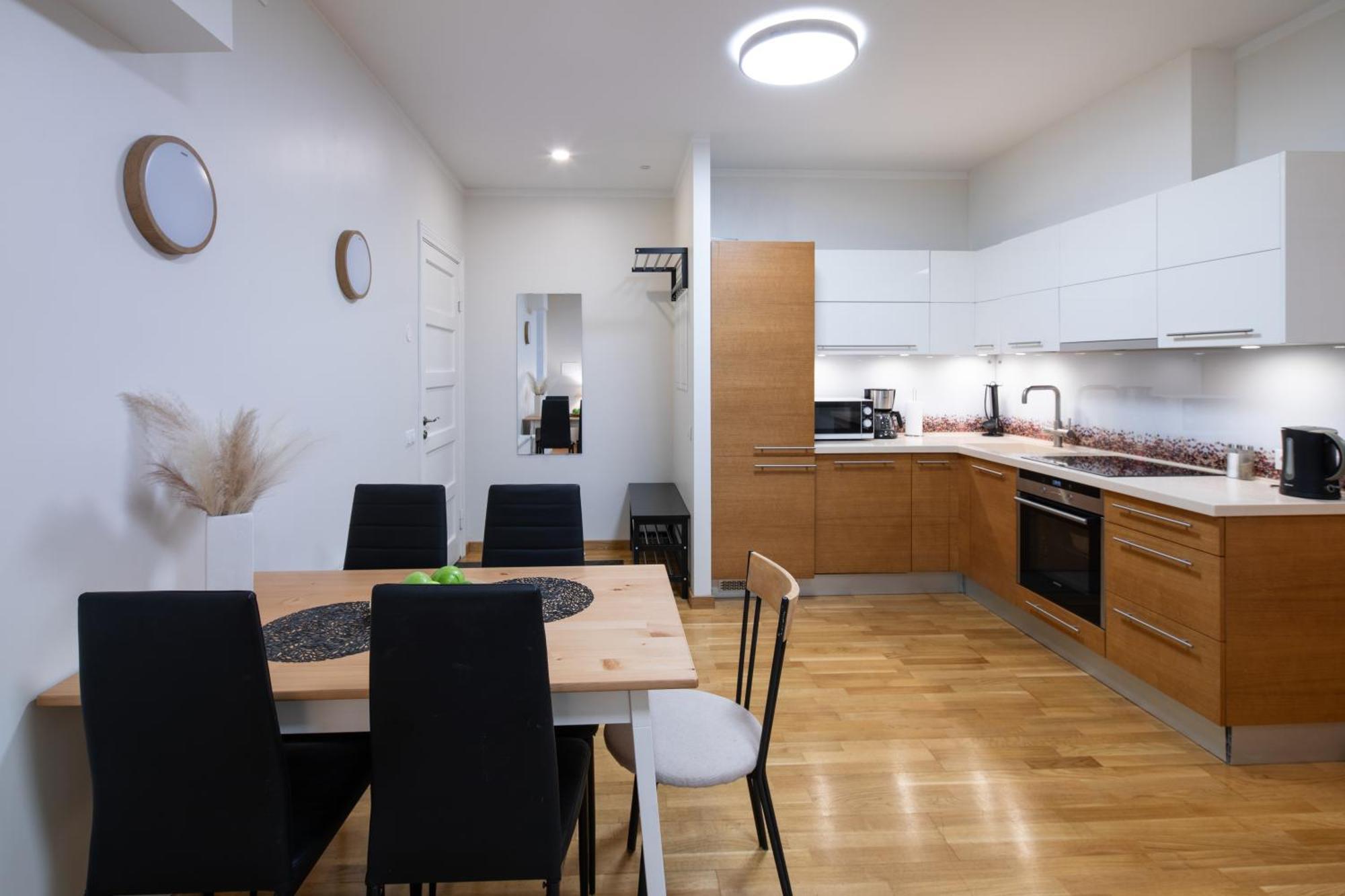 Riga Embassy Center Apartment With Parking Eksteriør billede
